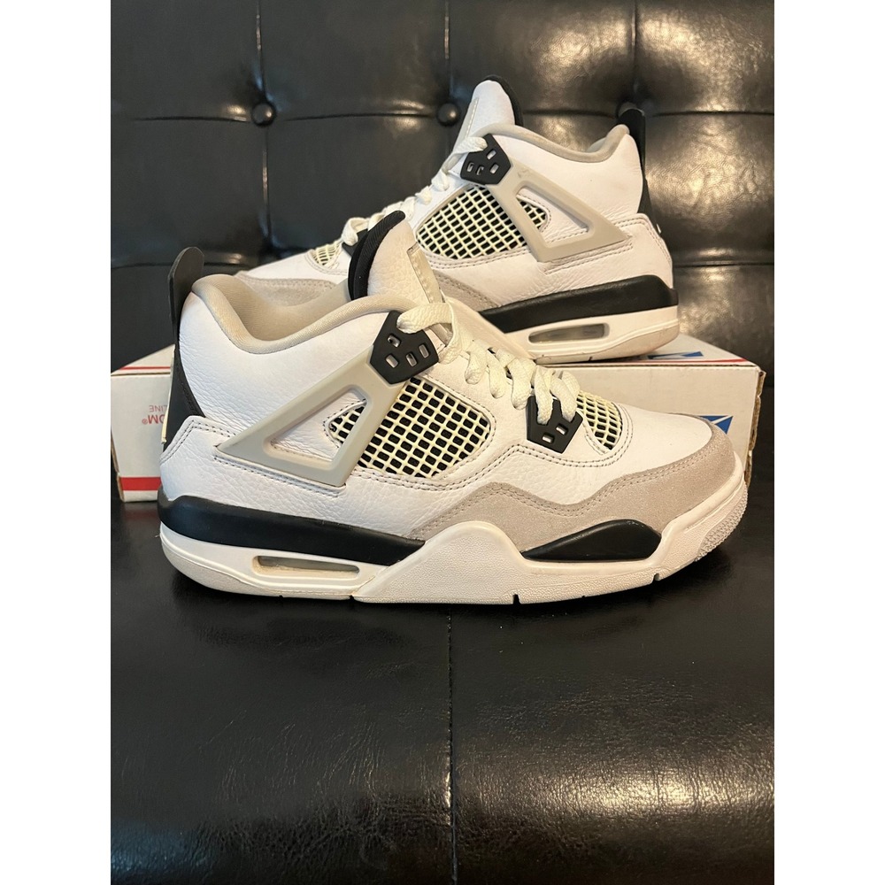 Air Jordan 4 Retro Military Black